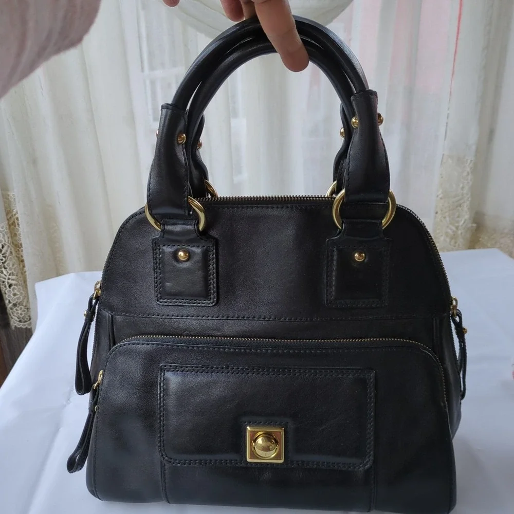 Banana Republic Vintage Black Leather Bag - Picture 5 of 12